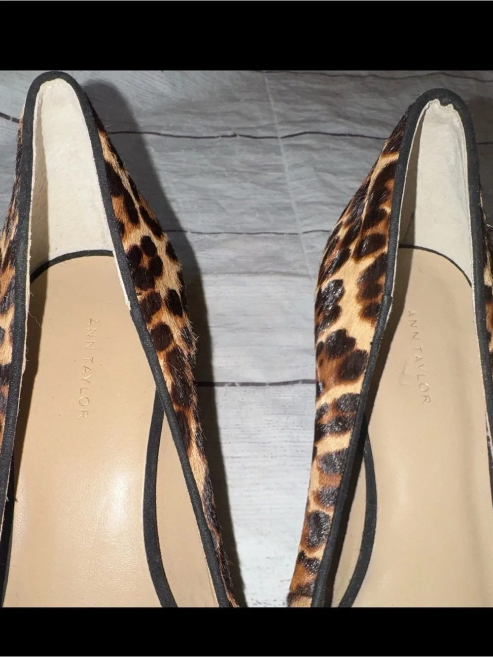 ANN TAYLOR Leopard Print Calf Hair Pointed Toe Pumps Heels Shoes Womens 9 Black